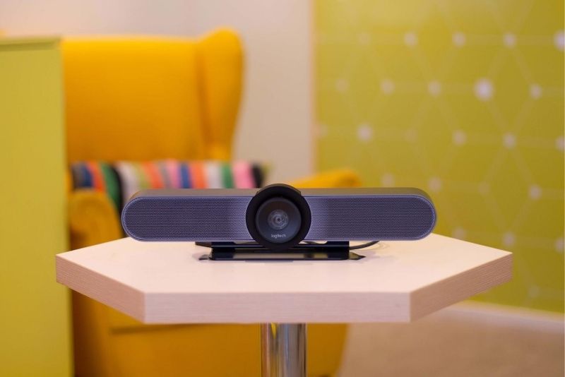 hybrid meeting at HUONE