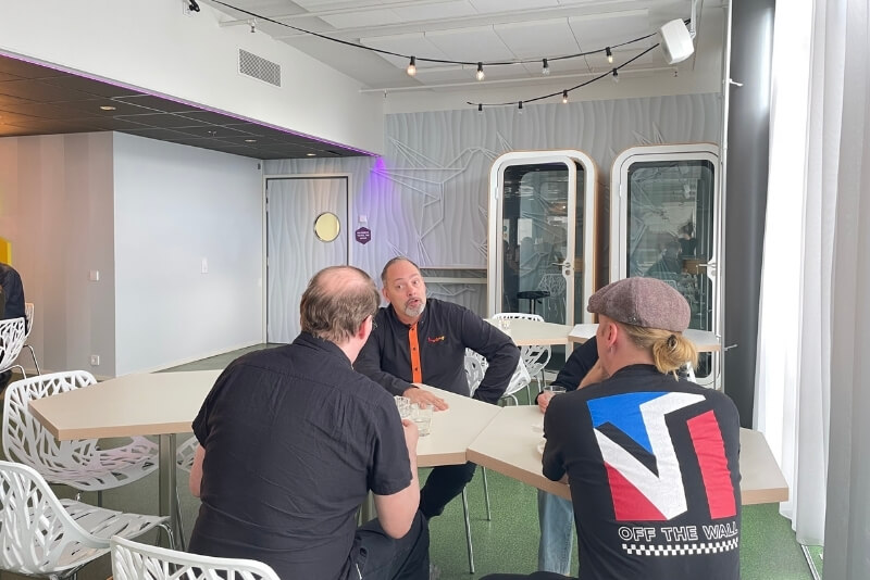 Huone Helsinki_Huone Jätkäsaari